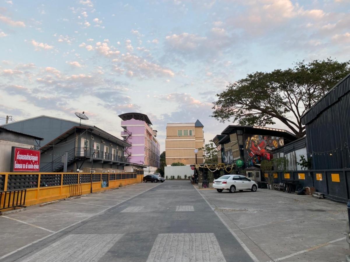 Sun Moon Hotel Loei Esterno foto