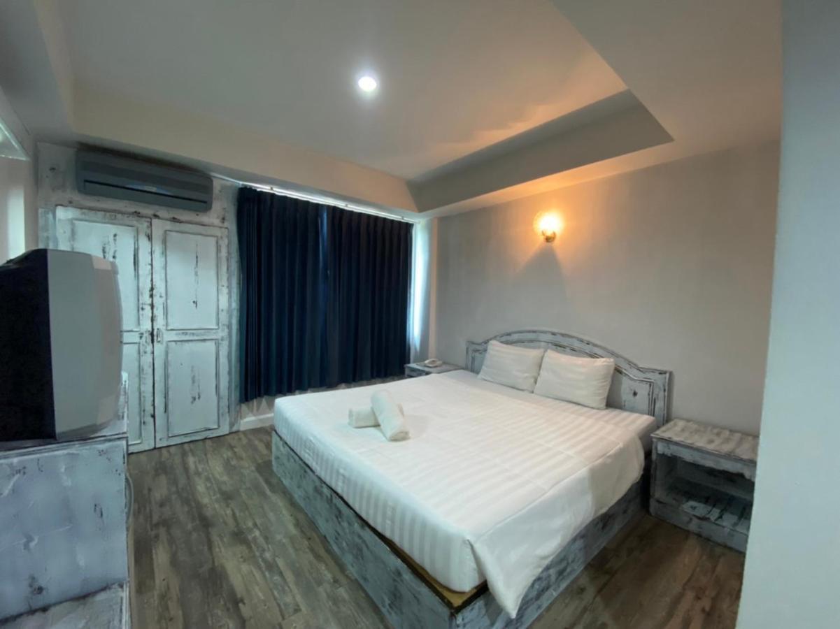 Sun Moon Hotel Loei Esterno foto